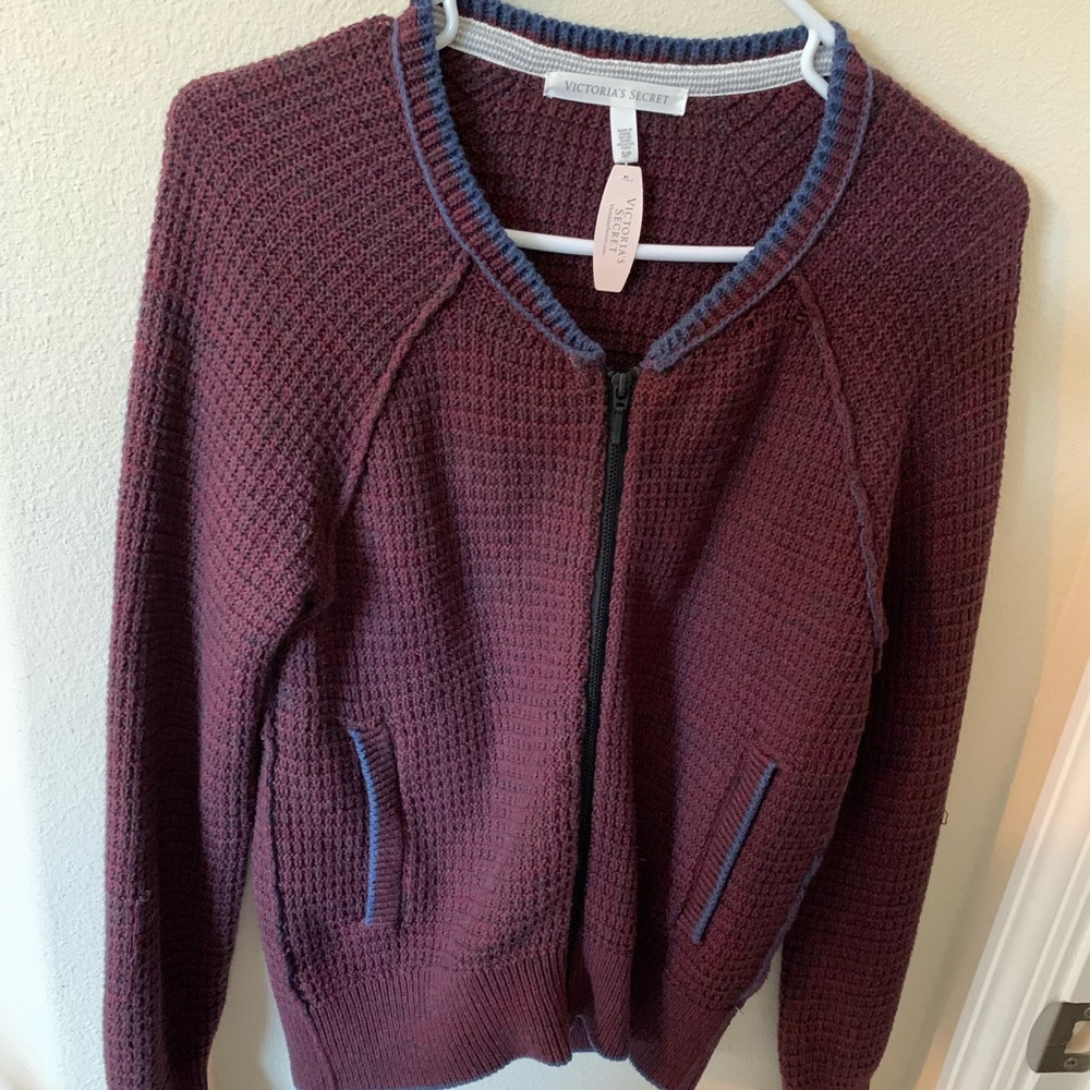 Victoria Secret Sweater NWT